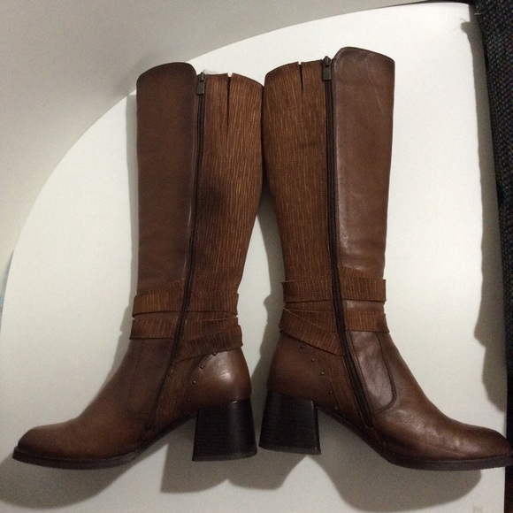 JBloom tall smooth and textured leather boots - Picture 6 of 16